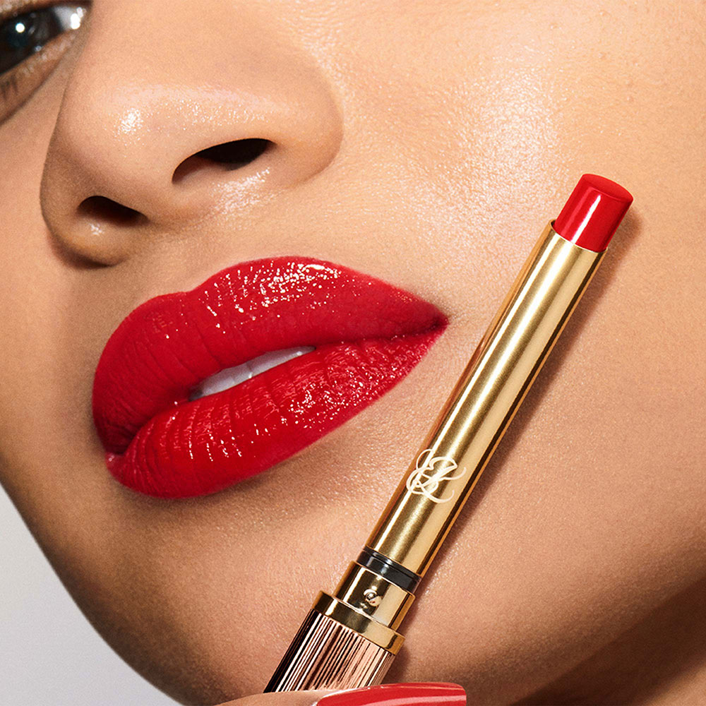 PURE COLOR EXPLICIT SLICK SHINE LIPSTICK (LABIAL EN BARRA)